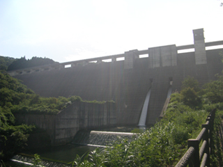 ダム管理補助業務（小山ダム）